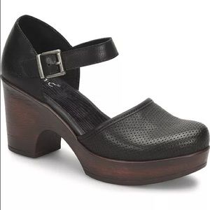 B.O.C. Black “Gia” Comfort Wedge Clogs